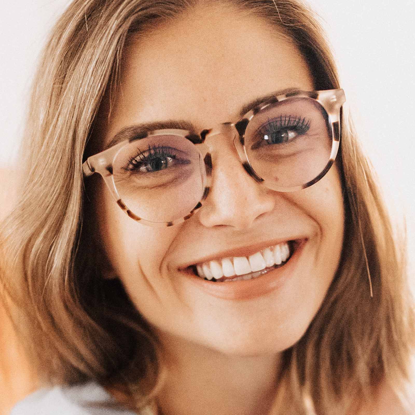 SAWYER - CREAM TORTOISE + BLUE LIGHT TECHNOLOGY GLASSES - Image 7